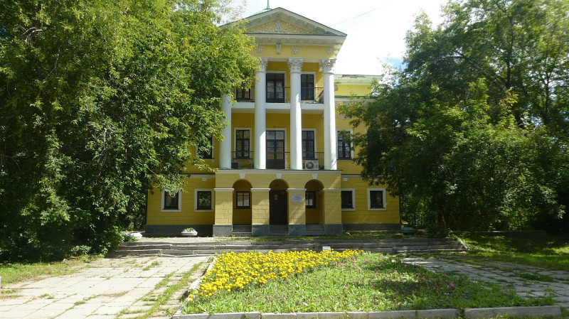 Екатеринбургский сквер у Дома Малахова спасен от застройки