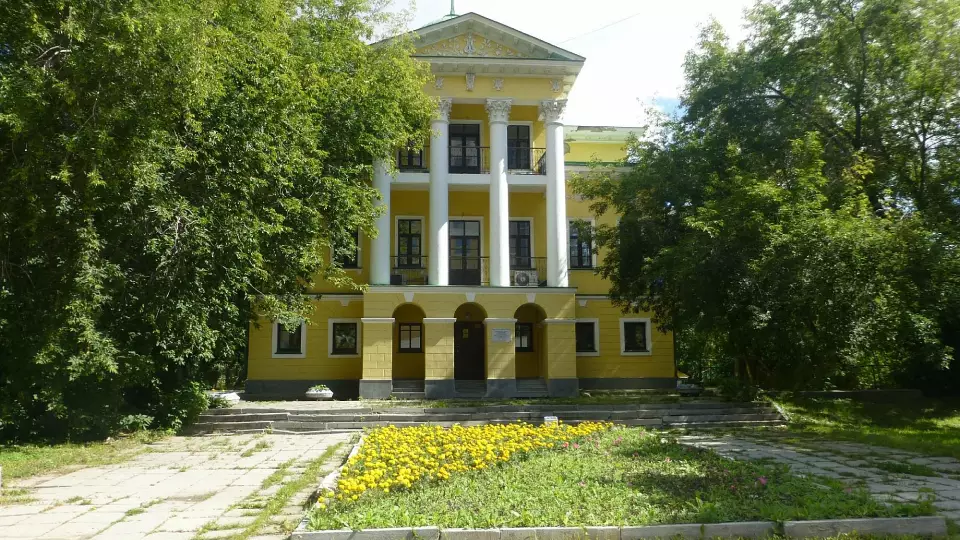 Екатеринбургский сквер у Дома Малахова спасен от застройки