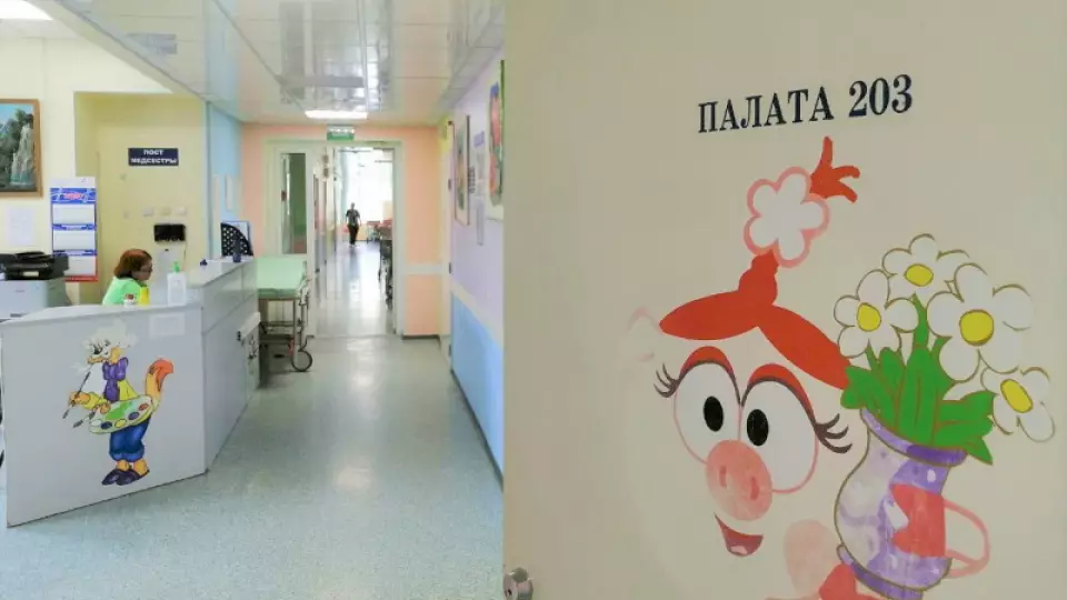 Двухлетняя девочка восстанавливается после падения с 7 этажа