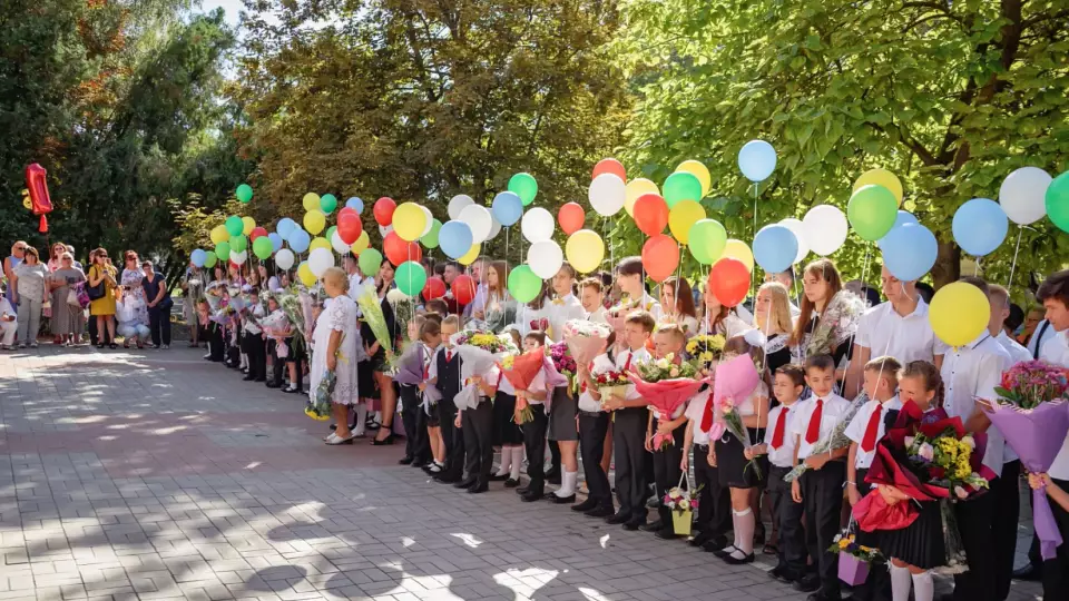 Школьные линейки в России в этом году пройдут 2 сентября