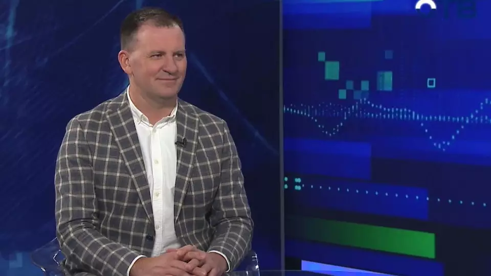 Каток на Площади 1905 года в Екатеринбурге буду заливать по старинке