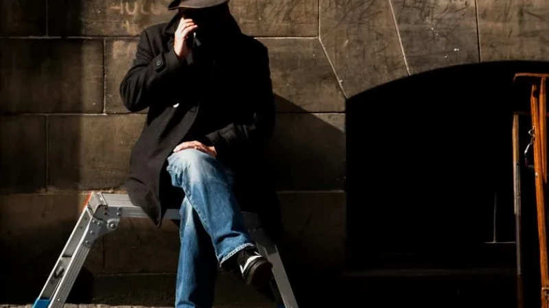 По какой фразе можно сразу определить мошенника?