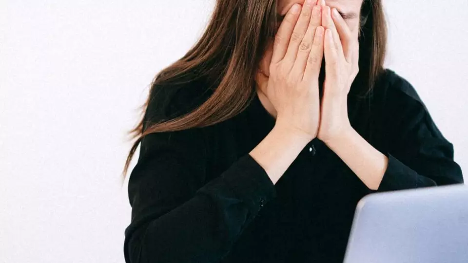 Психолог рассказала о пяти методах, как избавиться от синдрома самозванца