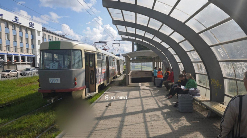 Трамвай сбил женщину на улице Космонавтов в Екатеринбурге