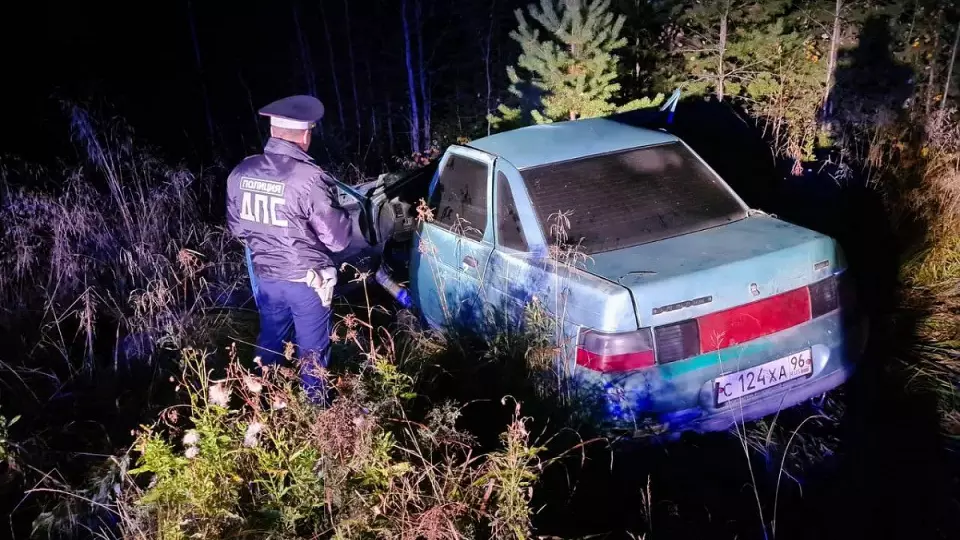 В ДТП под Краснотурьинском погибли водитель и пассажир легковушки
