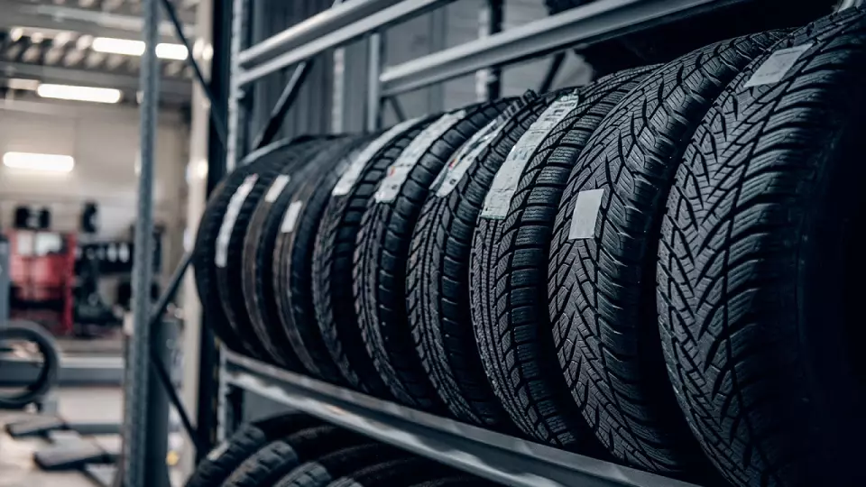 Автомобилисты России настороженно относятся к китайским шинам