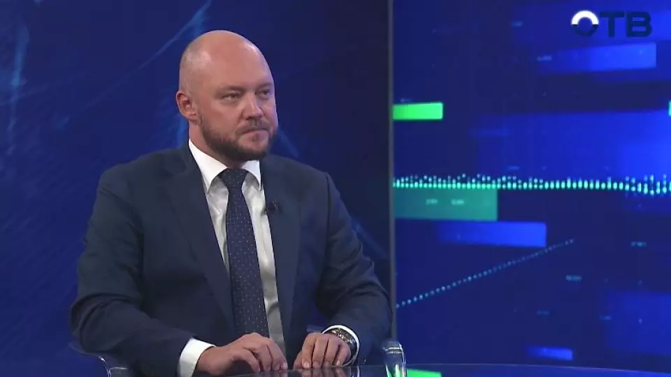 Главный нарколог УРФО предложил отложить запрет продажи алкоголя лицам до 21 года на 6 лет