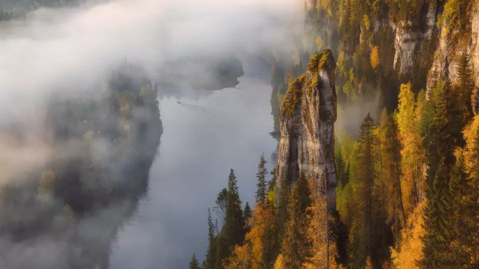 Осенний туризм на Урале: лучшие маршруты для семейного отдыха