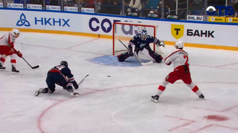 Команда «Автомобилист» одержала третью победу подряд на выезде в рамках КХЛ