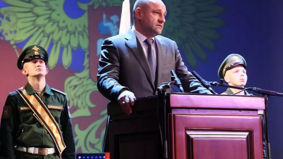 Полпред в УрФО Артём Жога сегодня посетил Нижний Тагил и встретился с сотрудниками Уралвагонзавода