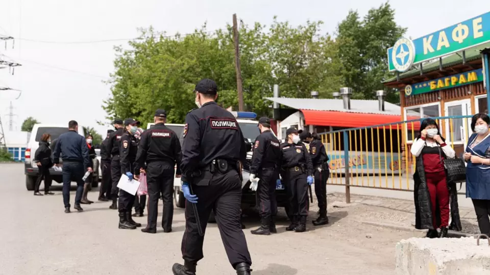 Росстат: из Екатеринбурга уезжает больше людей, чем приезжают в него