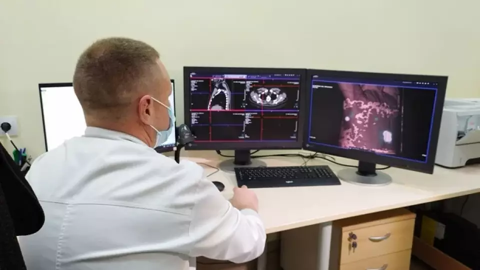 Тюменские медики дважды спасли малыша с дыхательной недостаточностью