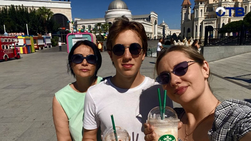 Победитель проекта «Верный отличник» вместе с семьёй вернулся из турецкого Диснейленда