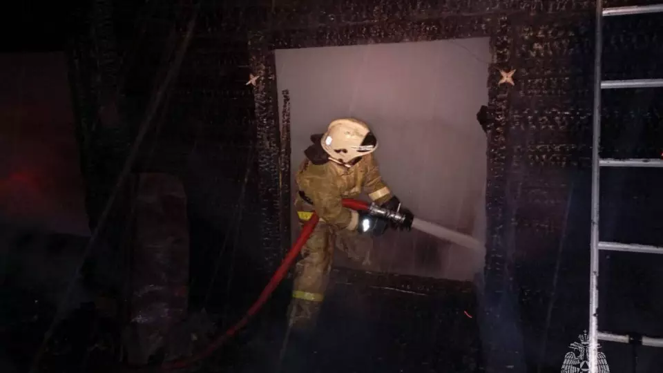 В Берёзовском при тушении пожара обнаружены тела четырёх человек