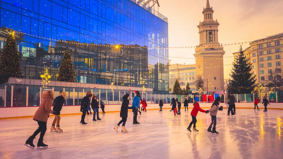 Каток в центре Екатеринбурга откроется в декабре и проработает до середины февраля