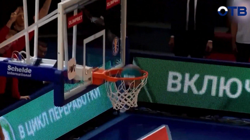 Баскетбольная команда «Уралмаш» в рамках Единой Лиги ВТБ играла в Москве с местной «МБА-МАИ»