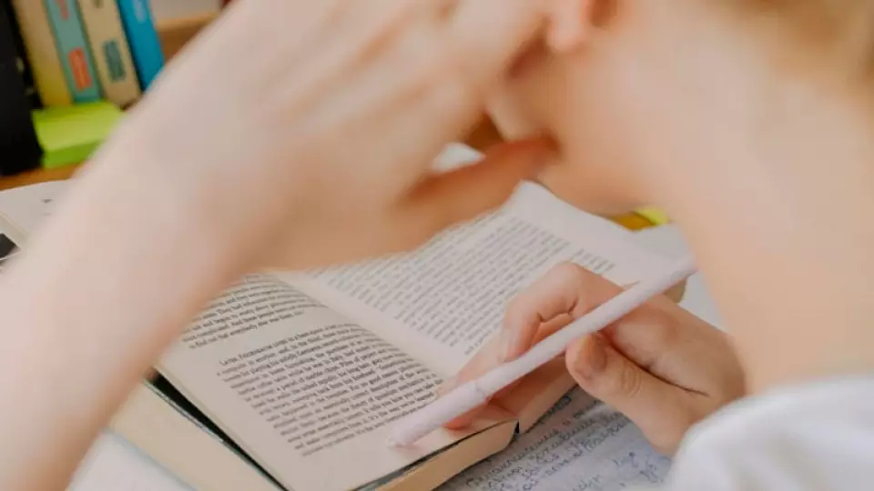 Школы должны обсуждать последствия преступлений