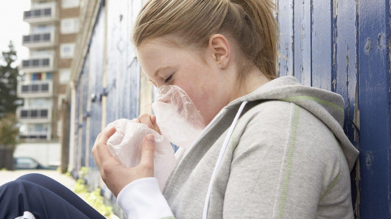 В России введут крупные штрафы за продажу детям зажигалок и газовых баллончиков