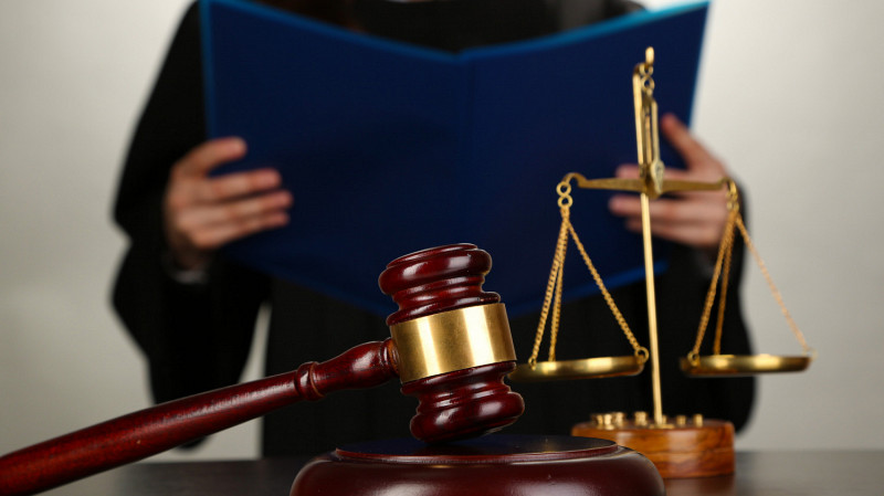 Пенсионерке в Тольятти пришлось через суд добиваться встреч с внуком