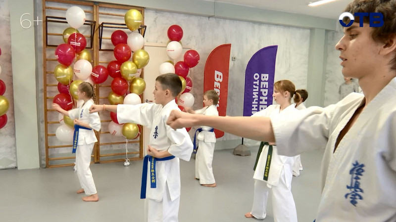 Гимназия № 13 Екатеринбурга выиграла миллион на ремонт спортзала от «Верного отличника»