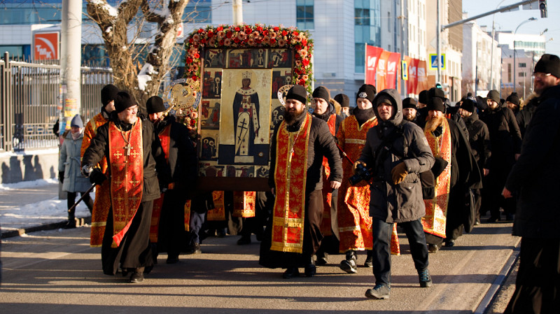 Центр Екатеринбурга перекроют из-за крестного хода