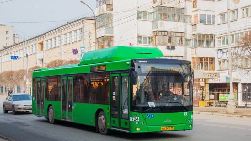 Екатеринбург защитит трамваи от автохамов