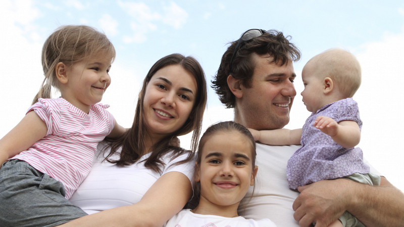 Девять пар близнецов родились за неделю в Свердловской области