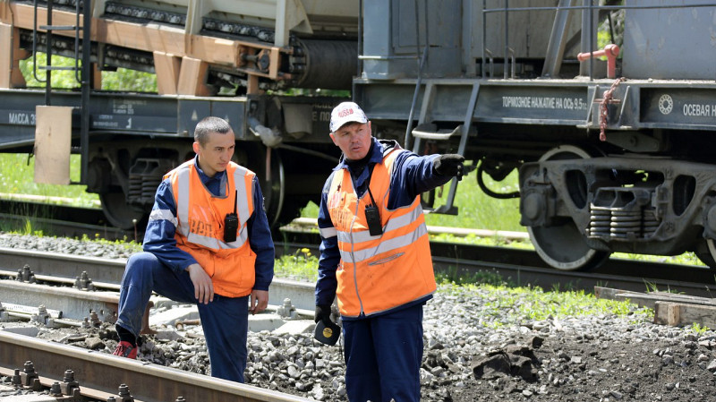 В Каменске-Уральском работникам РЖД не доплачивают за переработки