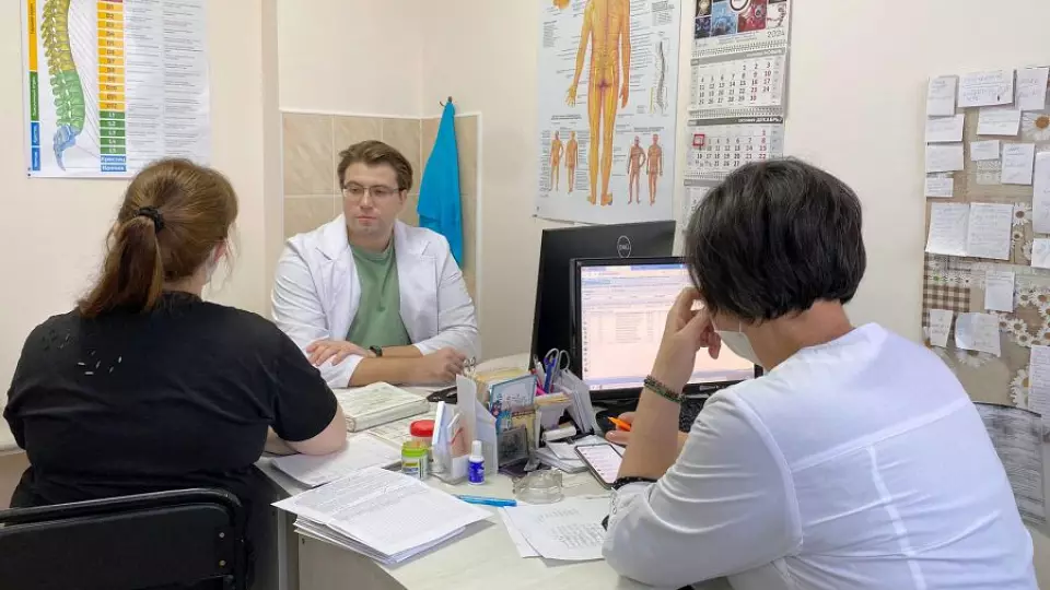 Евгений Куйвашев заявил о мерах сокращения дефицита медицинских кадров