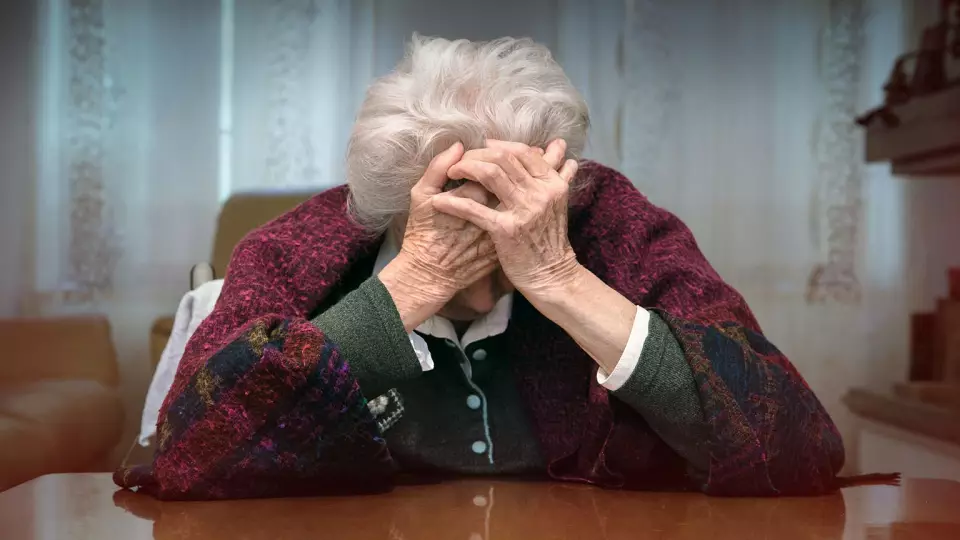 Женщина обманула пожилую подругу на 300 тысяч рублей