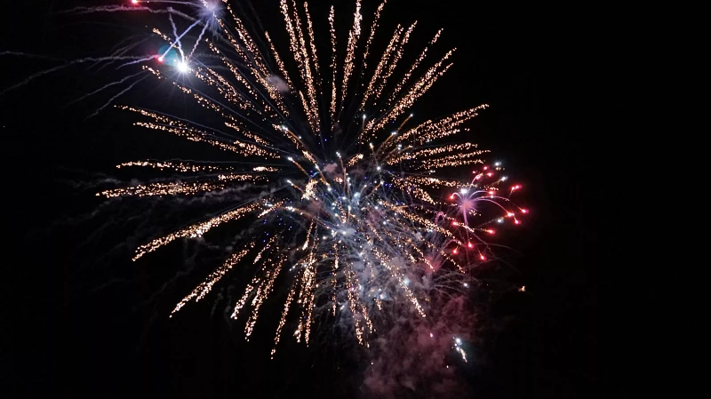 В Свердловской области МЧС проверяют магазины с фейерверками