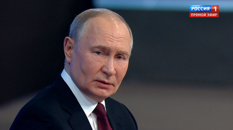 Семейная ипотека в РФ сохраняется — Путин