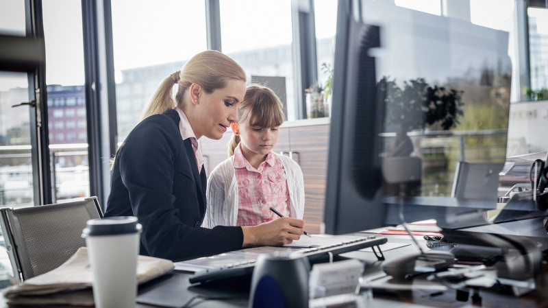 Президент предложил выделять дополнительные выходные сотрудникам с детьми