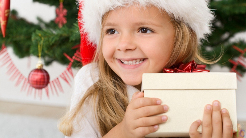 Психологи считают, что много подарков вредит детской психике