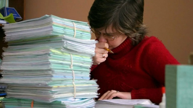 В Екатеринбурге исправят ситуацию с дефицитом педагогов и повысят им зарплату