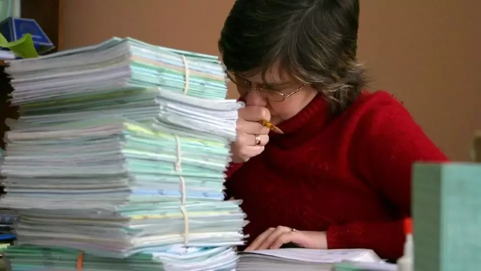 В Екатеринбурге исправят ситуацию с дефицитом педагогов и повысят им зарплату