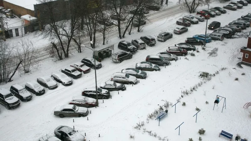 В Екатеринбурге в новогодние праздники парковка будет бесплатной
