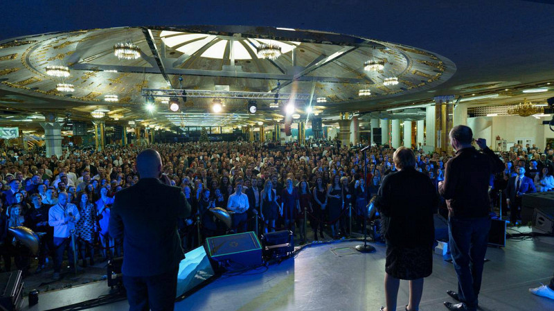 Основатель «Сима-ленда» Андрей Симановский получил награду «Спешите делать добро»