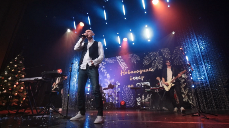 31 декабря ОТВ покажет Новогодний вечер с концертом Андрея Державина