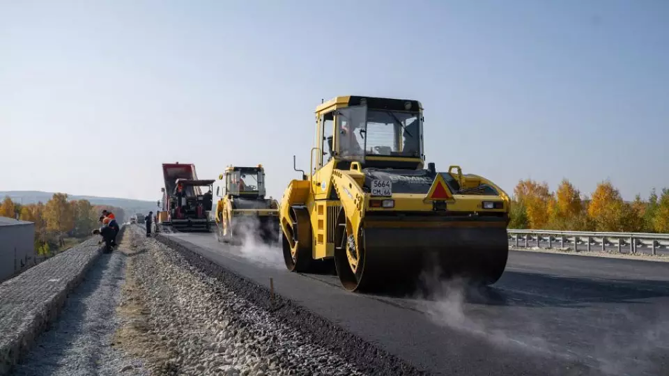 Муниципалитеты Свердловской области получат 2,3 млрд на дороги