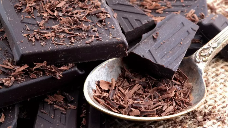 Врачи предупредили о рисках употребления горького шоколада