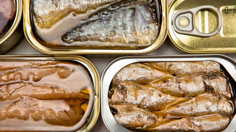 В Свердловской области изъяли 270 тонн небезопасных рыбных консервов