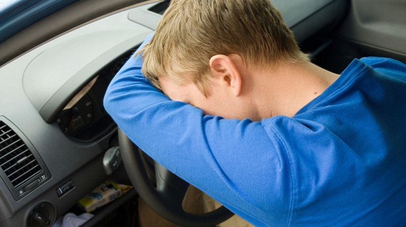 В Омске задержали несовершеннолетнего водителя, а потом и его мать