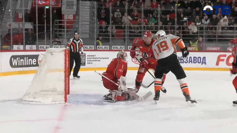 «Автомобилист» продолжает победную серию в КХЛ