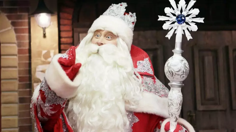 Сегодня отмечают день почитания Деда Мороза и Снегурочки