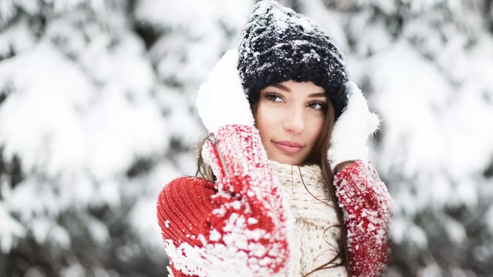 Врач-оториноларинголог объяснил, как холод может вызвать головную боль