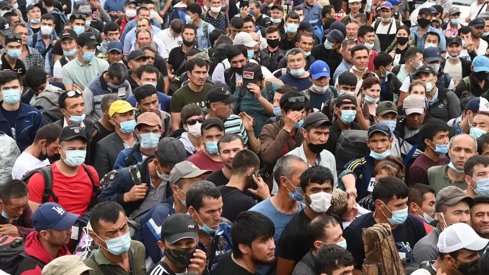 В России начали действовать новые правила для иностранцев без документов