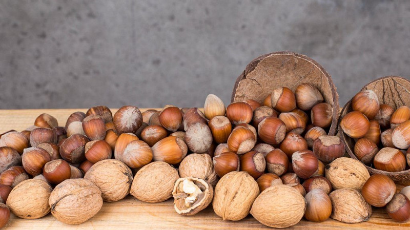 Орехи могут вредить мозгу и сосудам при злоупотреблении