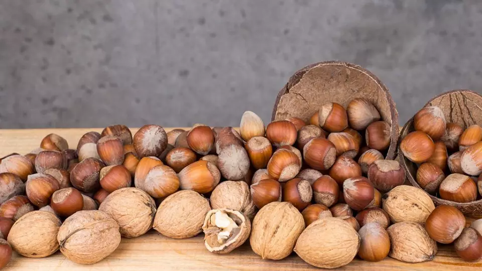 Орехи могут вредить мозгу и сосудам при злоупотреблении