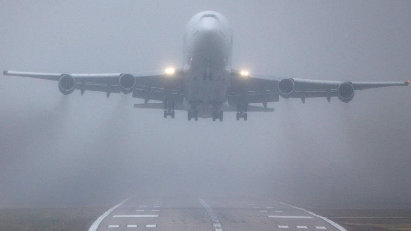 Три самолета не смогли приземлиться в Екатеринбурге из-за тумана